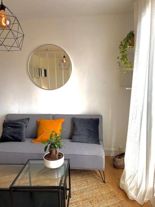 Superbe Studio Avec Parking Gratuit Sur Place Paray-Vieille-Poste Kültér fotó